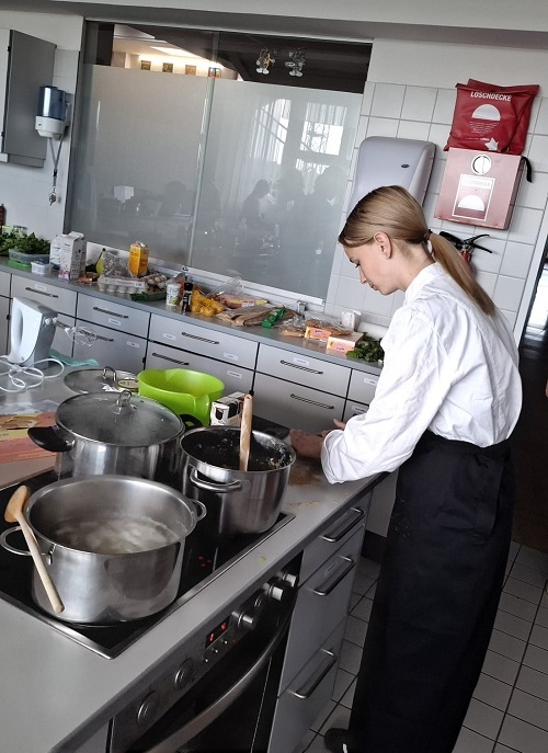 Foto - bei Klick Popup Nadine
